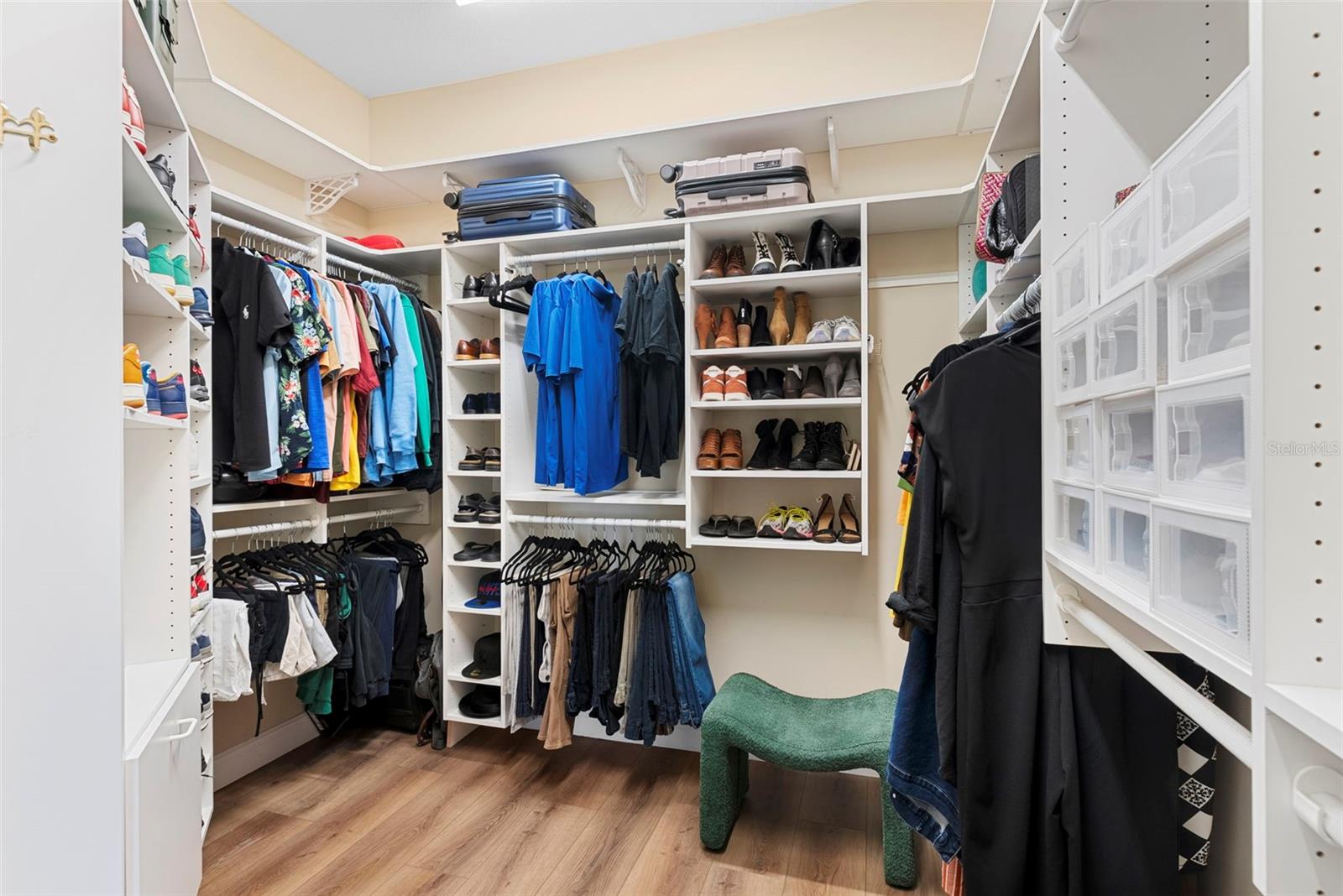 STONEYBROOK - Residential