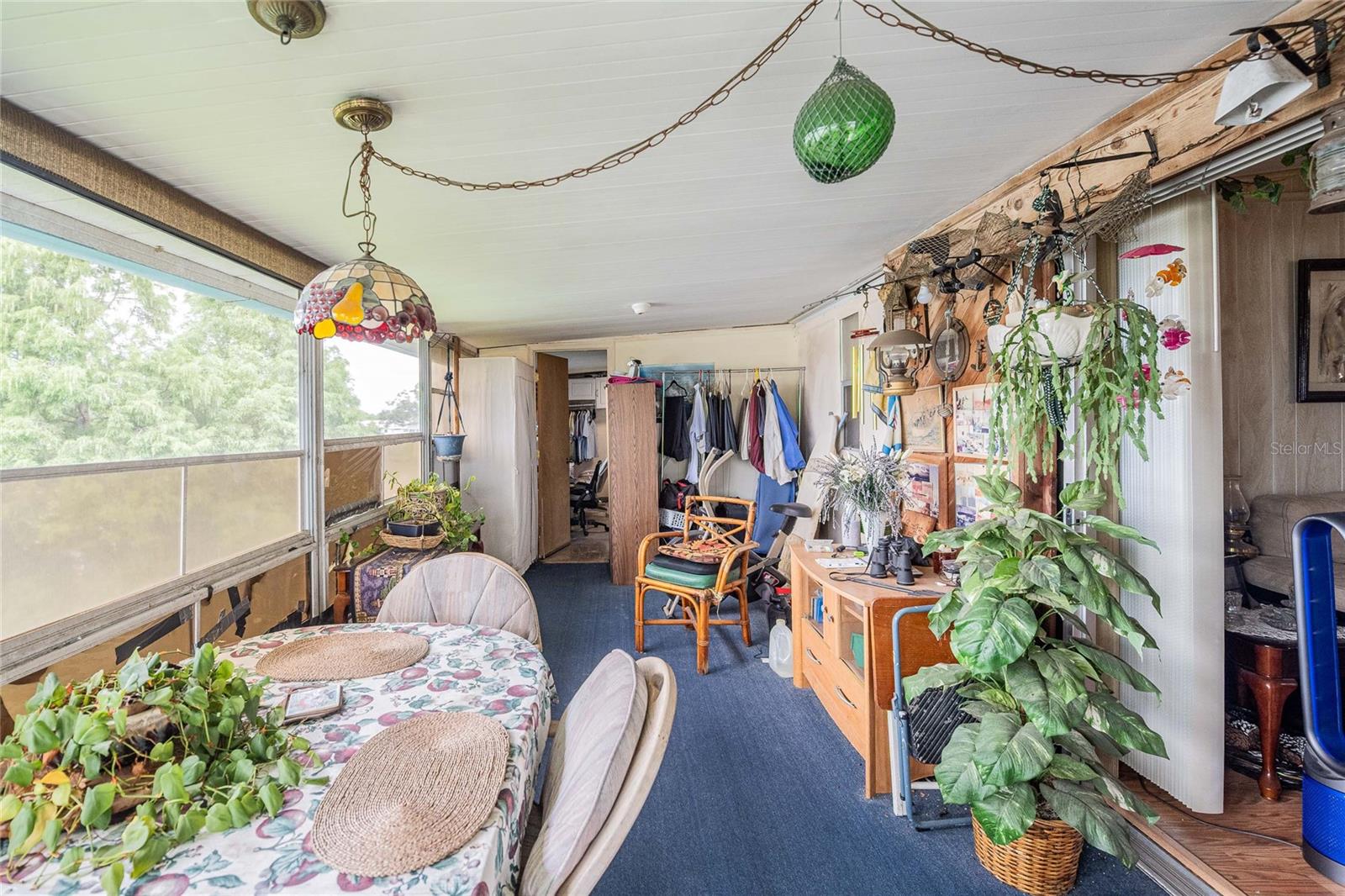 FLORAL LAKES - Residential