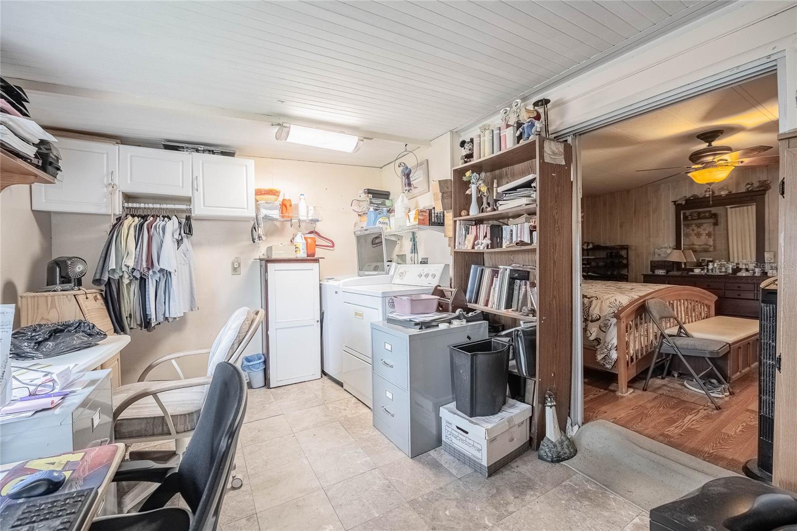 FLORAL LAKES - Residential