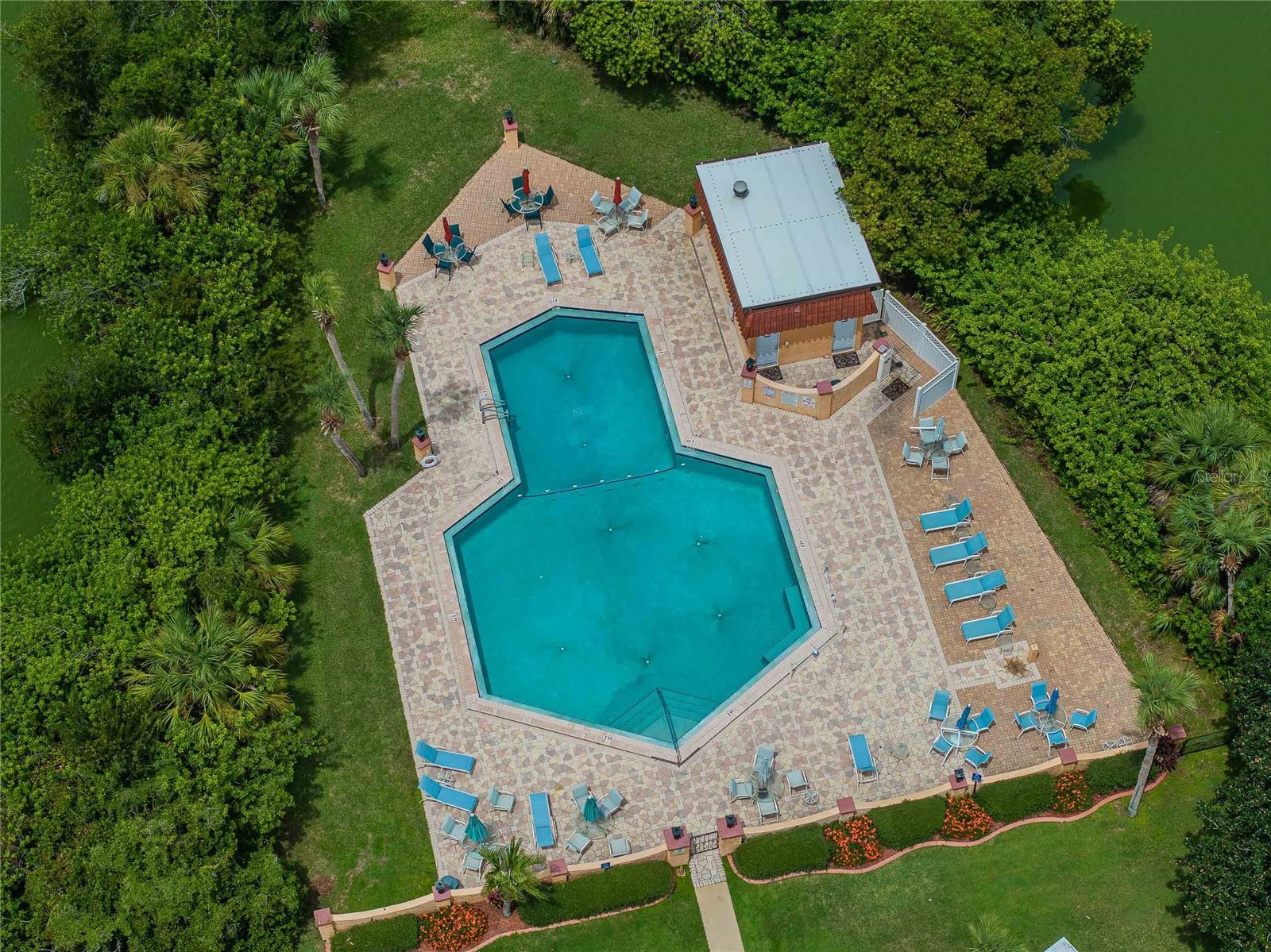 FLORAL LAKES - Residential