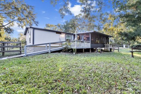 A home in HOMOSASSA