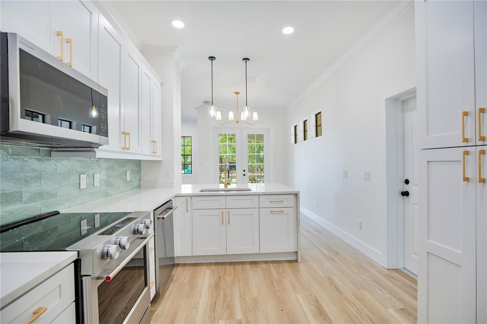 ESTHER STREET VILLAS CONDO - Residential