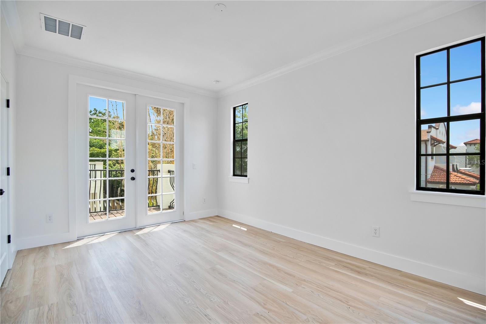 ESTHER STREET VILLAS CONDO - Residential