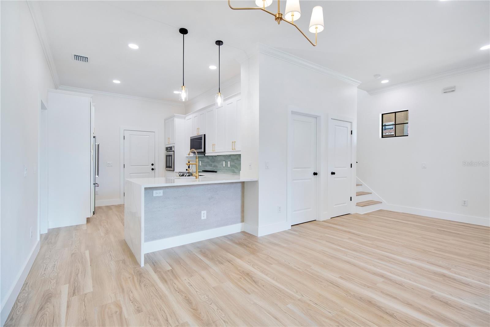 ESTHER STREET VILLAS CONDO - Residential