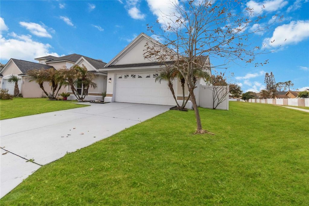 Photo of 2706 Autumn Green Drive, Orlando, FL 32822 (MLS # O6382112)