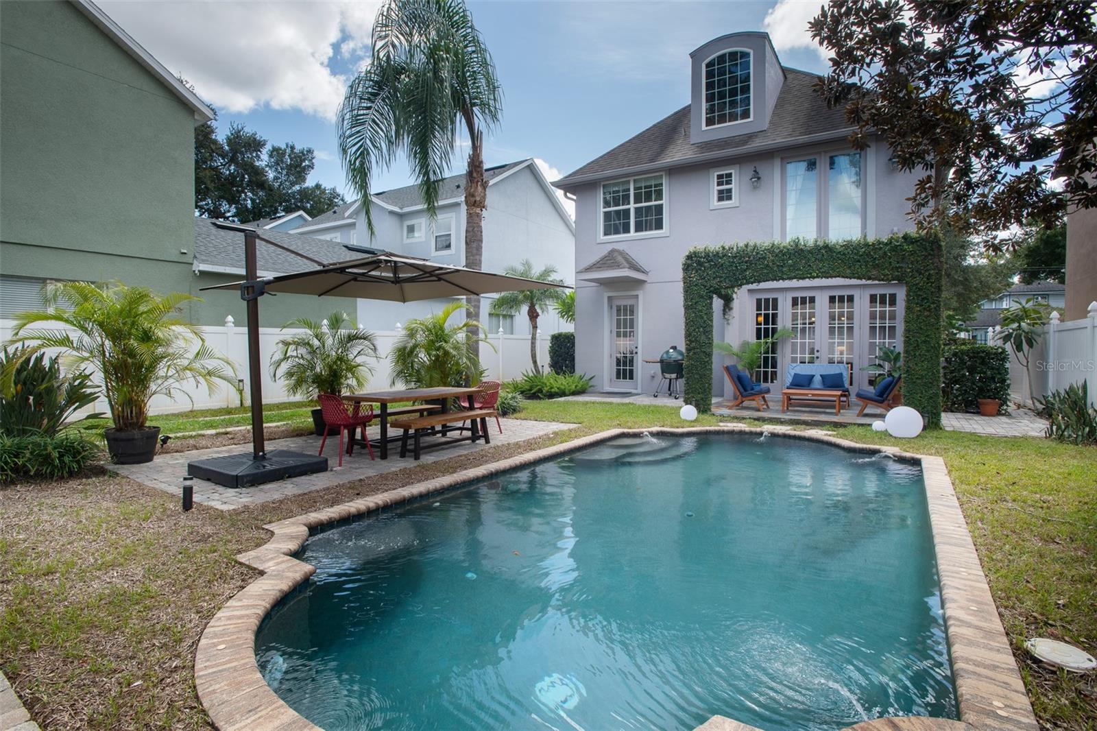 ALTALOMA HEIGHTS - Residential Lease