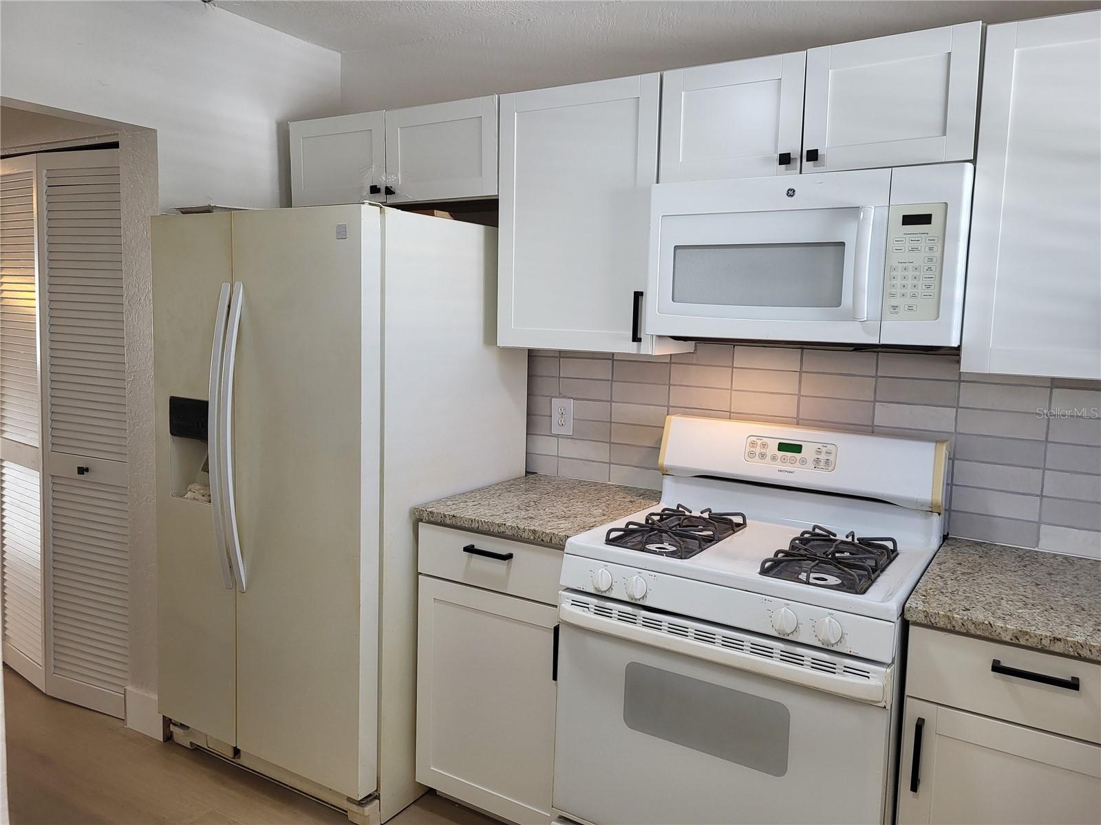 FIVE TOWNS OF ST PETE - Residential Lease