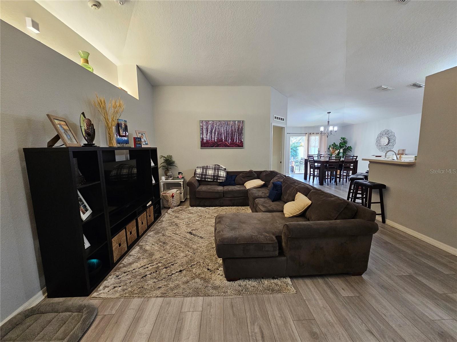 2413 SANDRIDGE CIRCLE