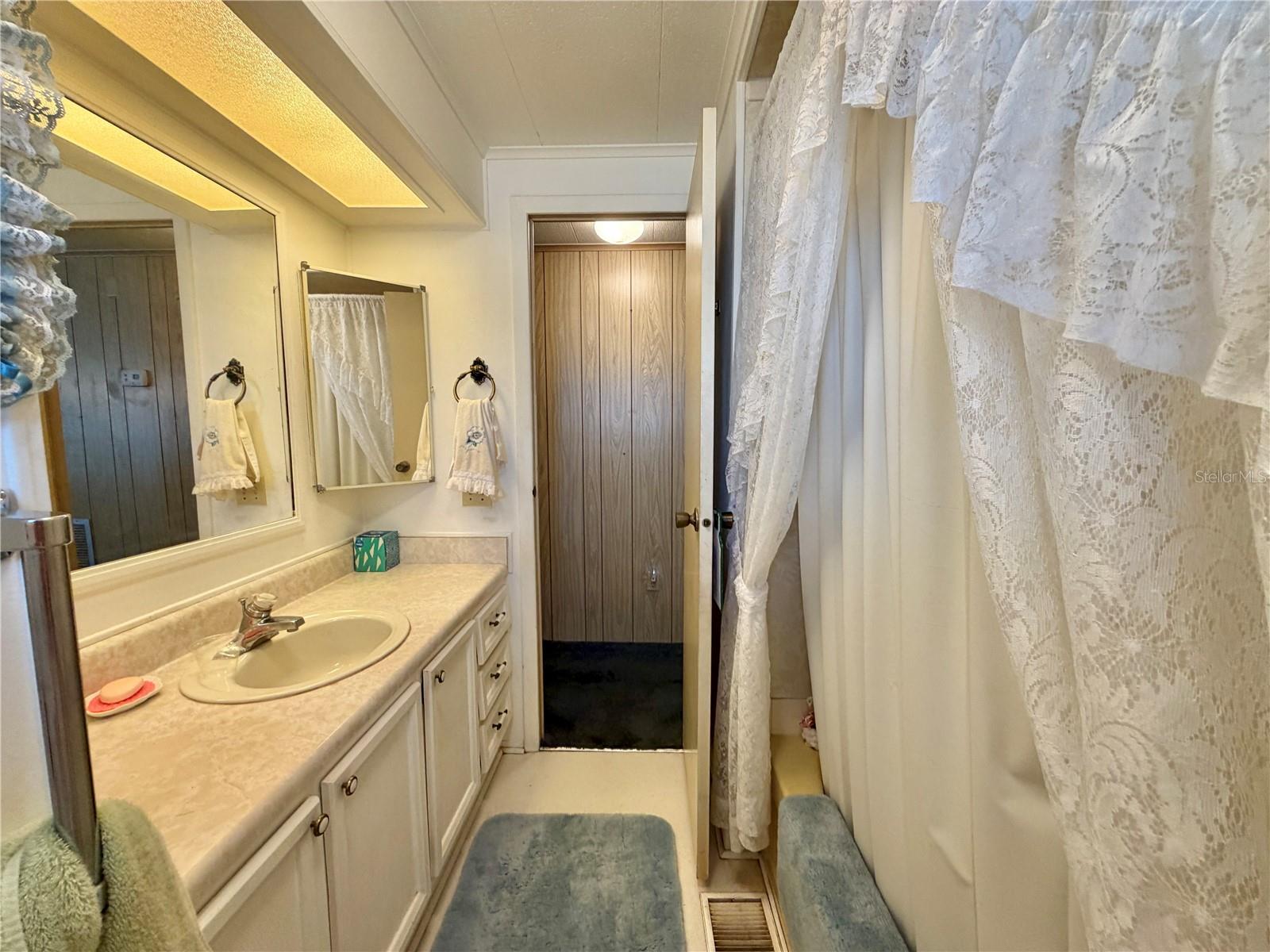 HAWTHORNE AT LEESBURG A COOP - Residential