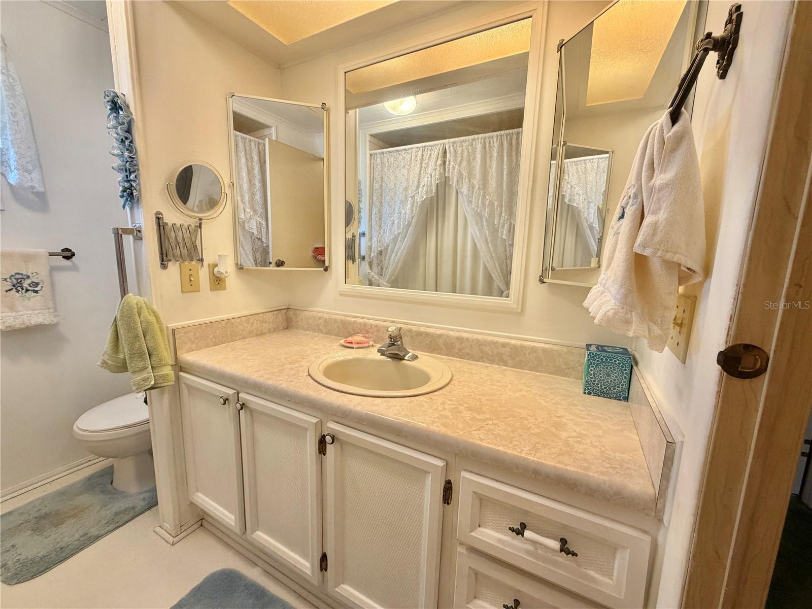 HAWTHORNE AT LEESBURG A COOP - Residential