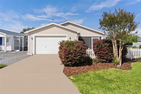 Photo of 17382 SE 93rd Retford Terrace, The Villages, FL 32162 (MLS # W7889762)