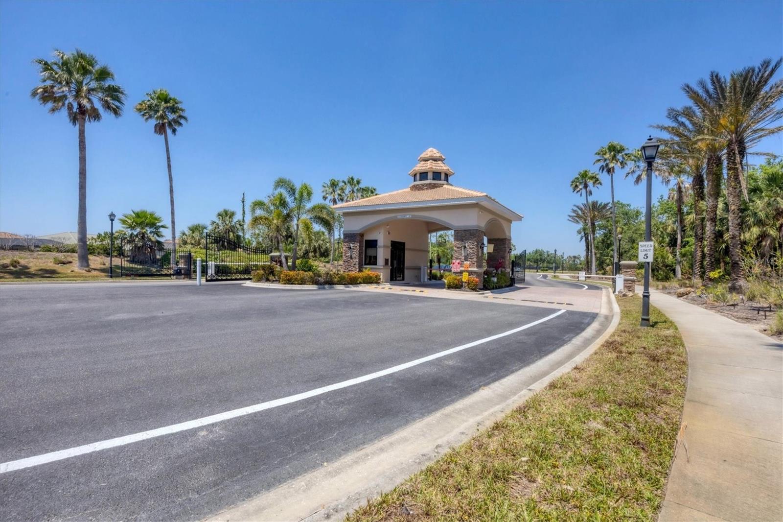 STONEYBROOK AT VENICE - Residential