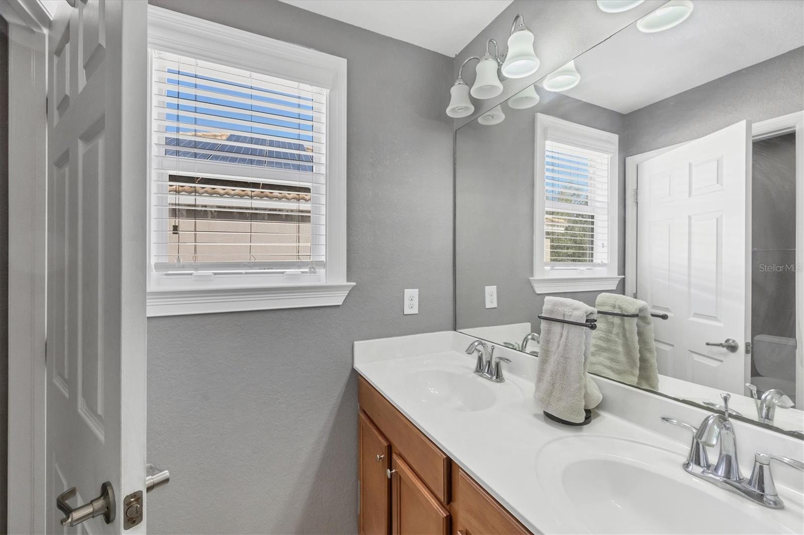 STONEYBROOK AT VENICE - Residential