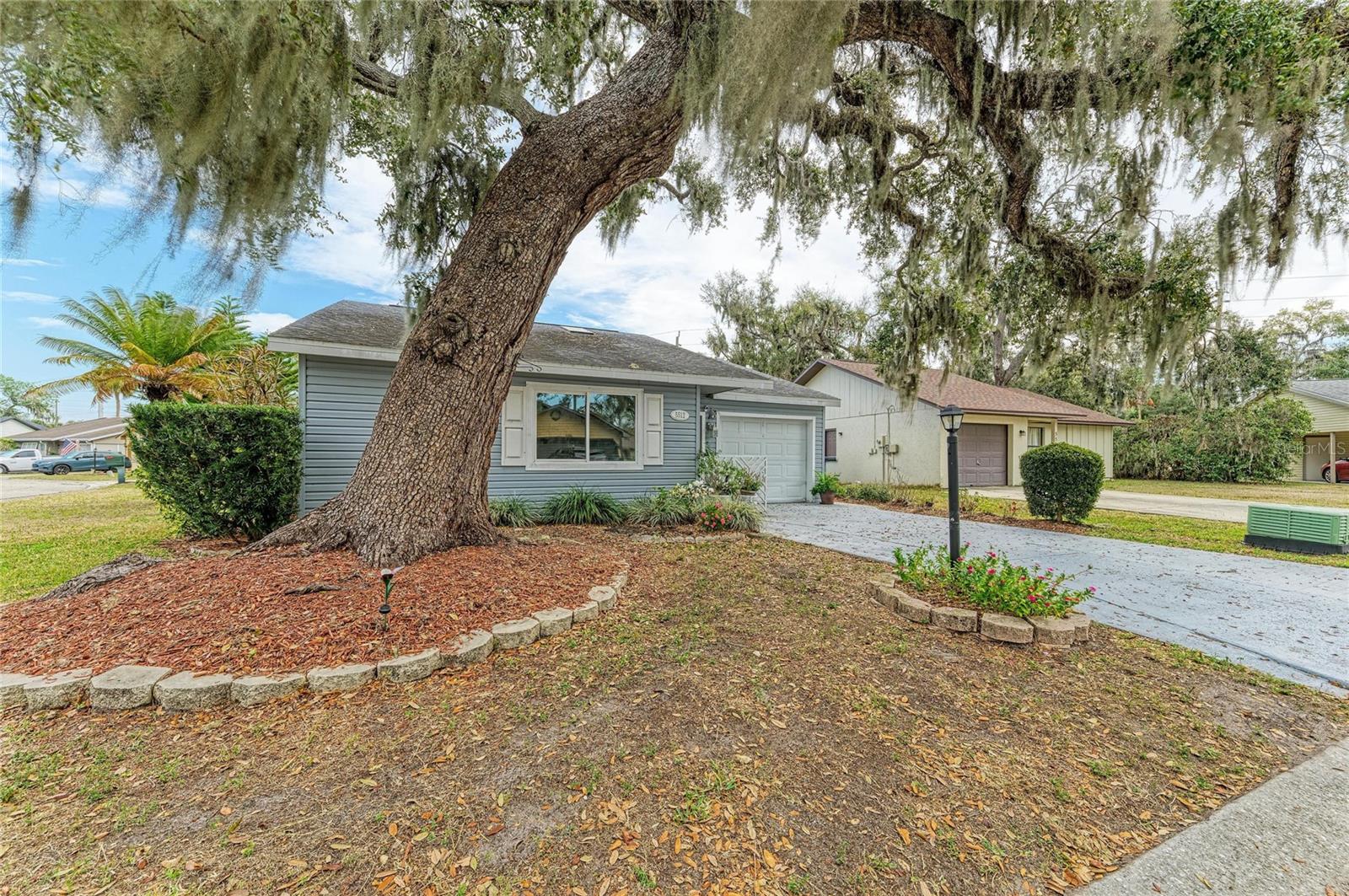 VILLAGES OF THOUSAND OAKS VILLAGE I - Residential