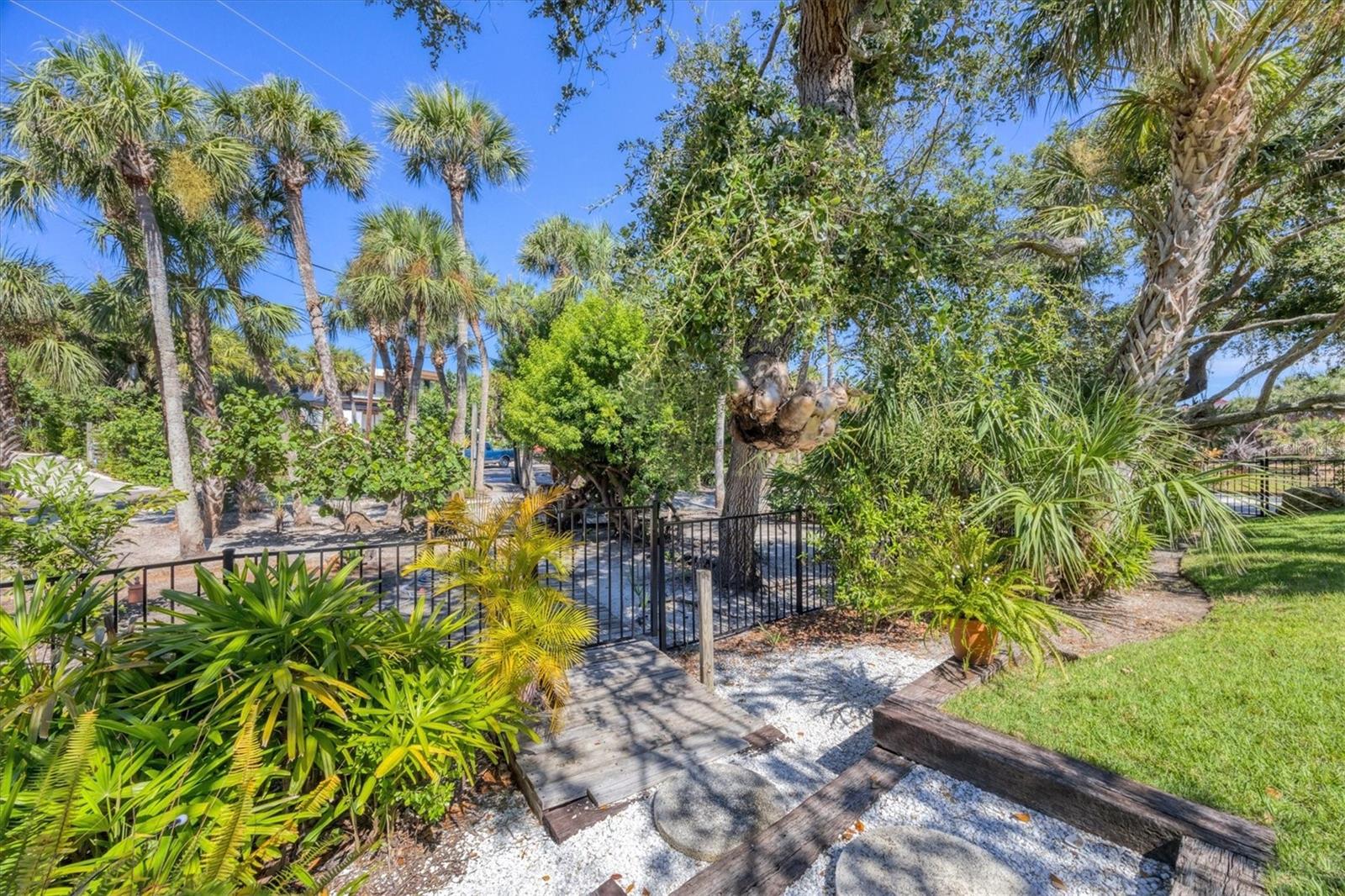MANASOTA KEY - Residential