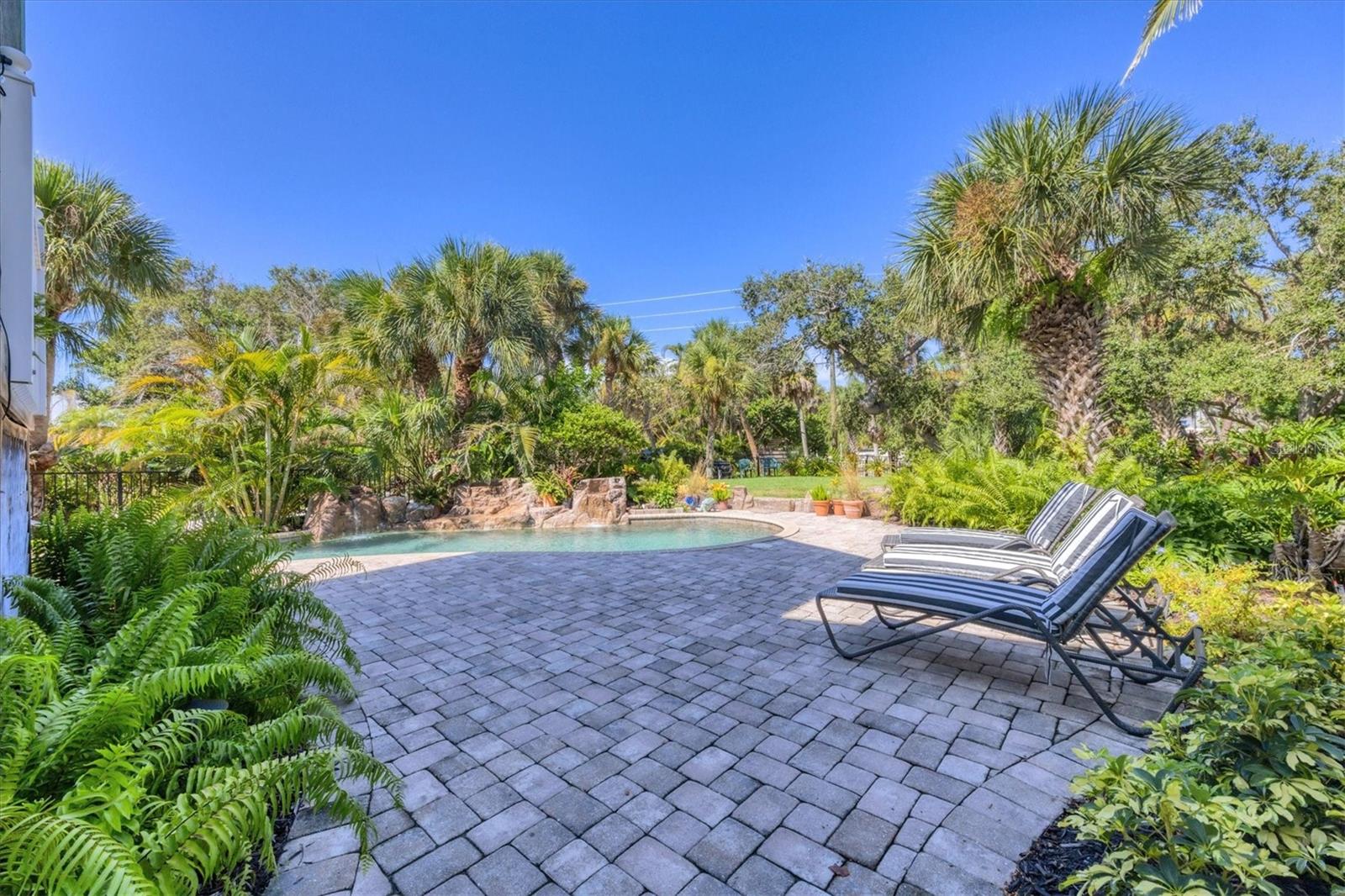 MANASOTA KEY - Residential