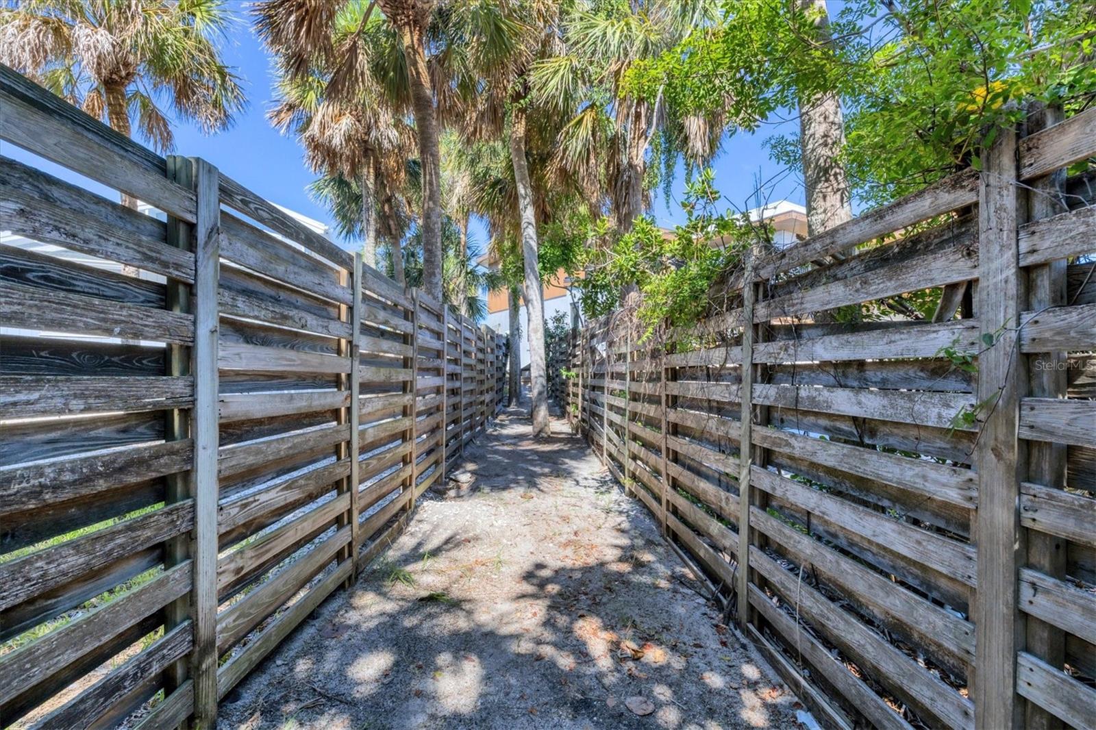 MANASOTA KEY - Residential