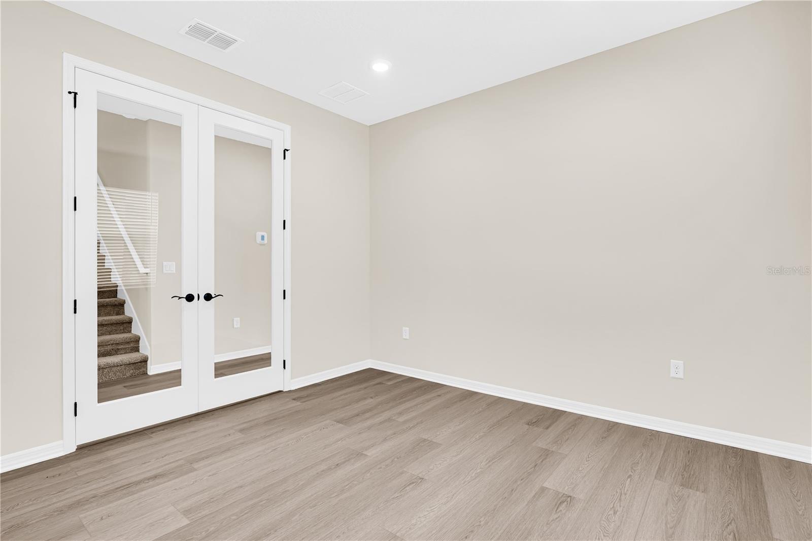 SILVERLEAF OAKS/HAMLIN PH 3A - Residential Lease