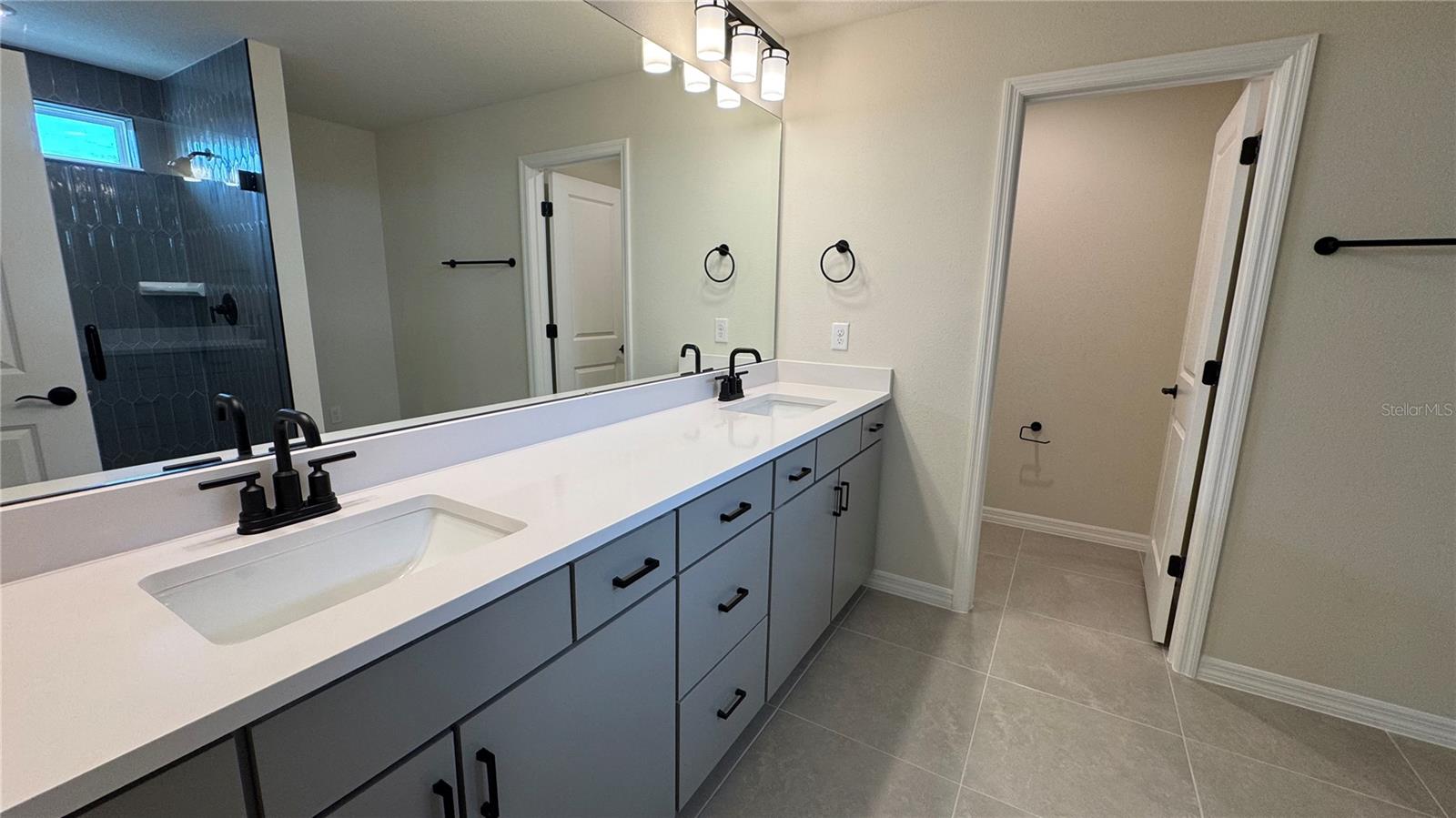 SILVERLEAF OAKS/HAMLIN PH 3A - Residential Lease