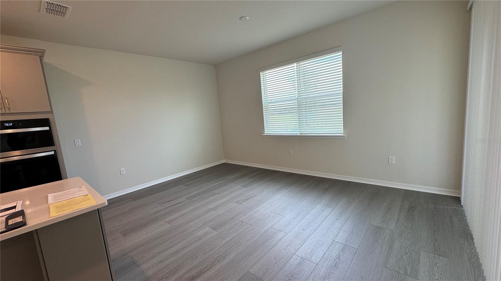 SILVERLEAF OAKS/HAMLIN PH 3A - Residential Lease