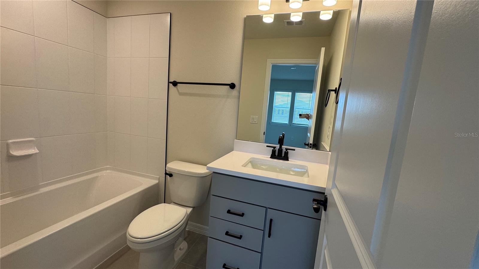 SILVERLEAF OAKS/HAMLIN PH 3A - Residential Lease