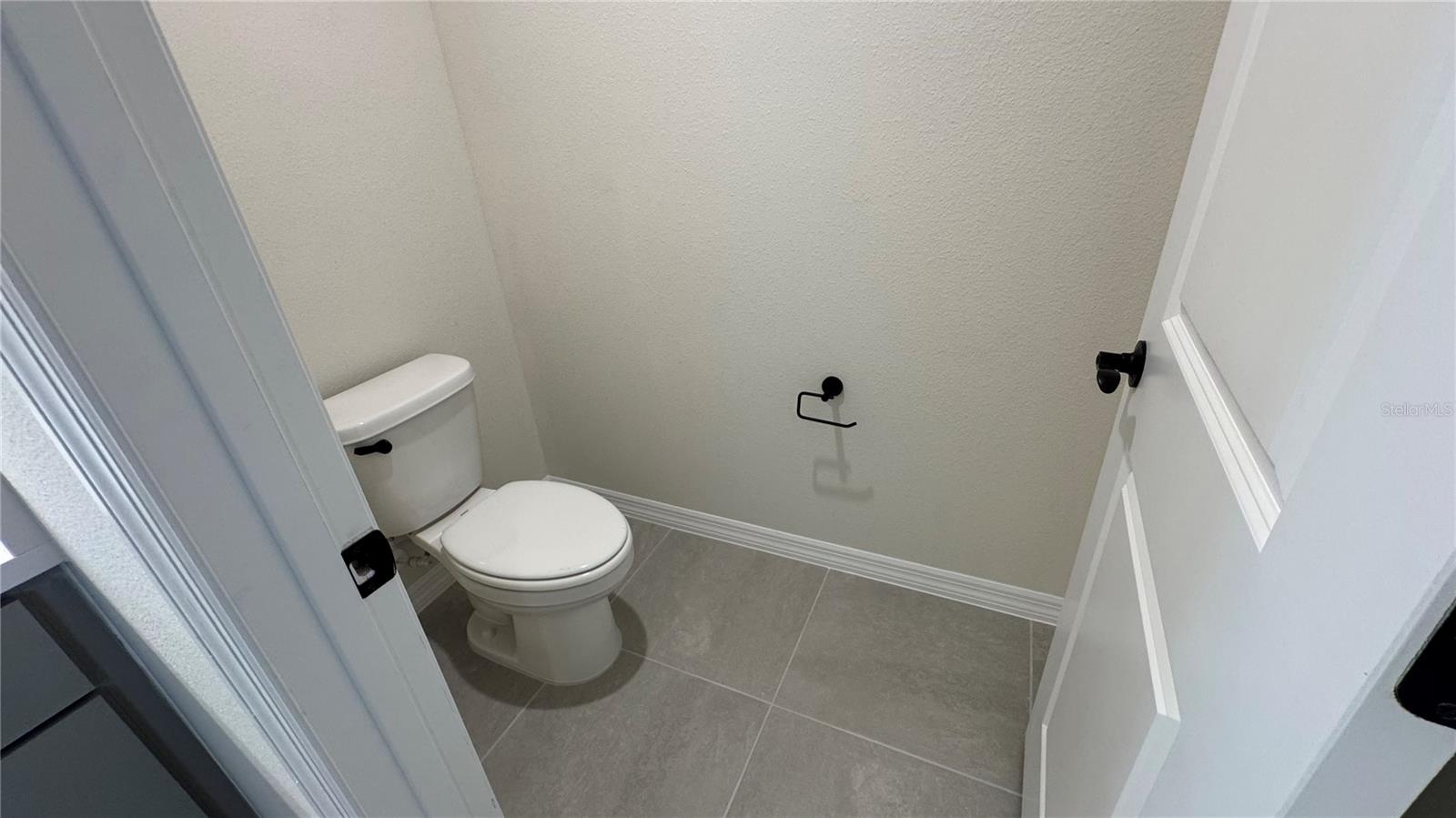 SILVERLEAF OAKS/HAMLIN PH 3A - Residential Lease