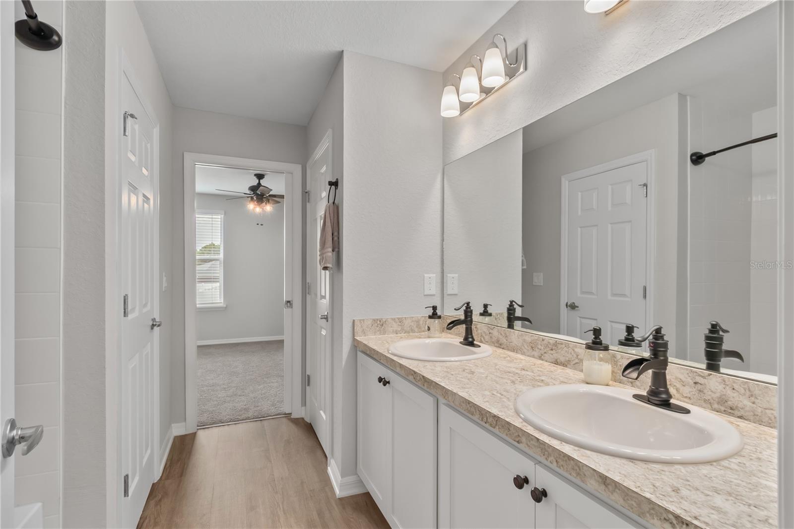 SUMMERCREST - Residential