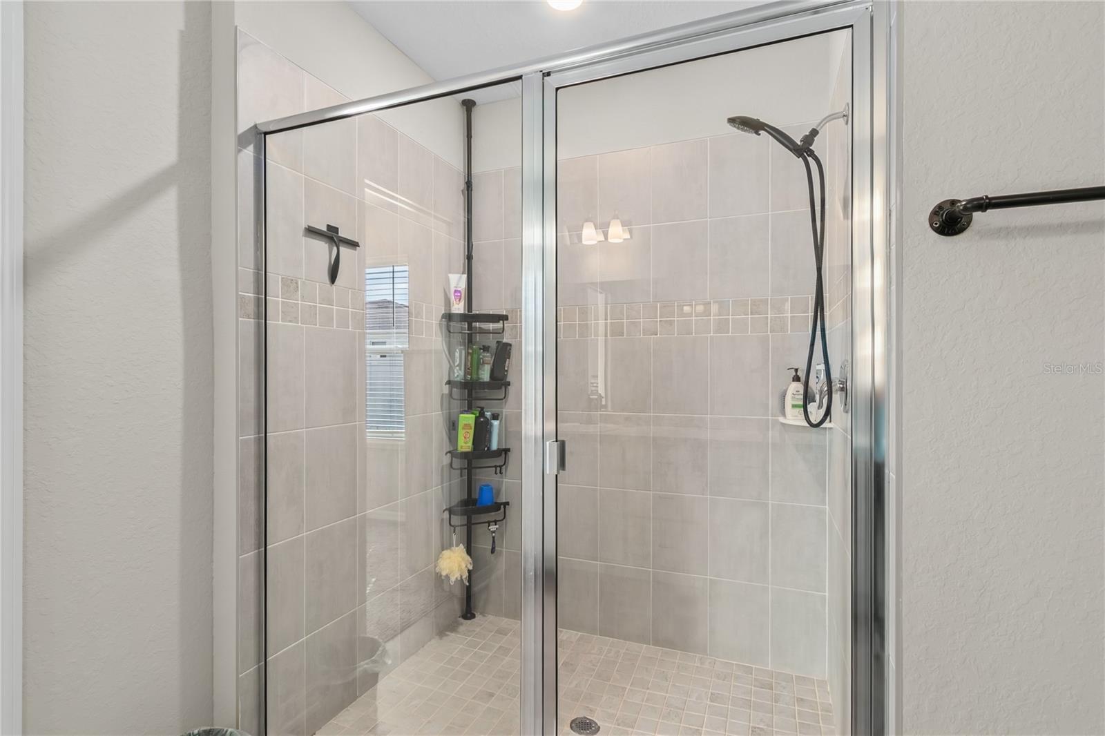 SUMMERCREST - Residential