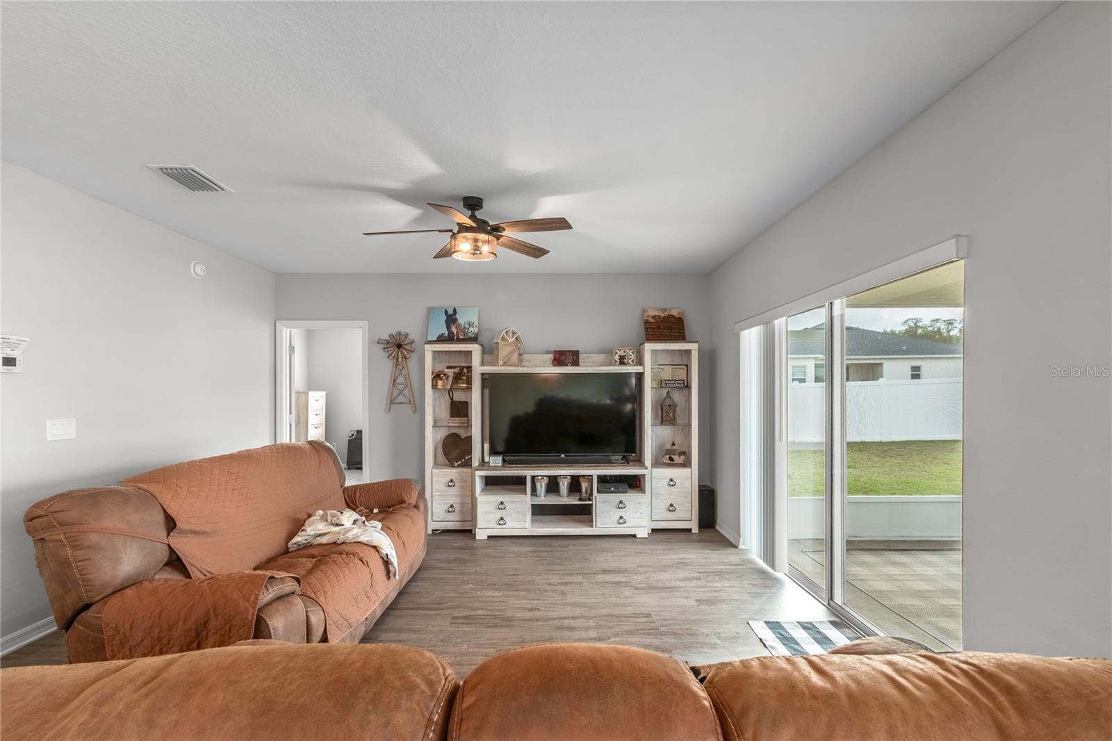 SUMMERCREST - Residential