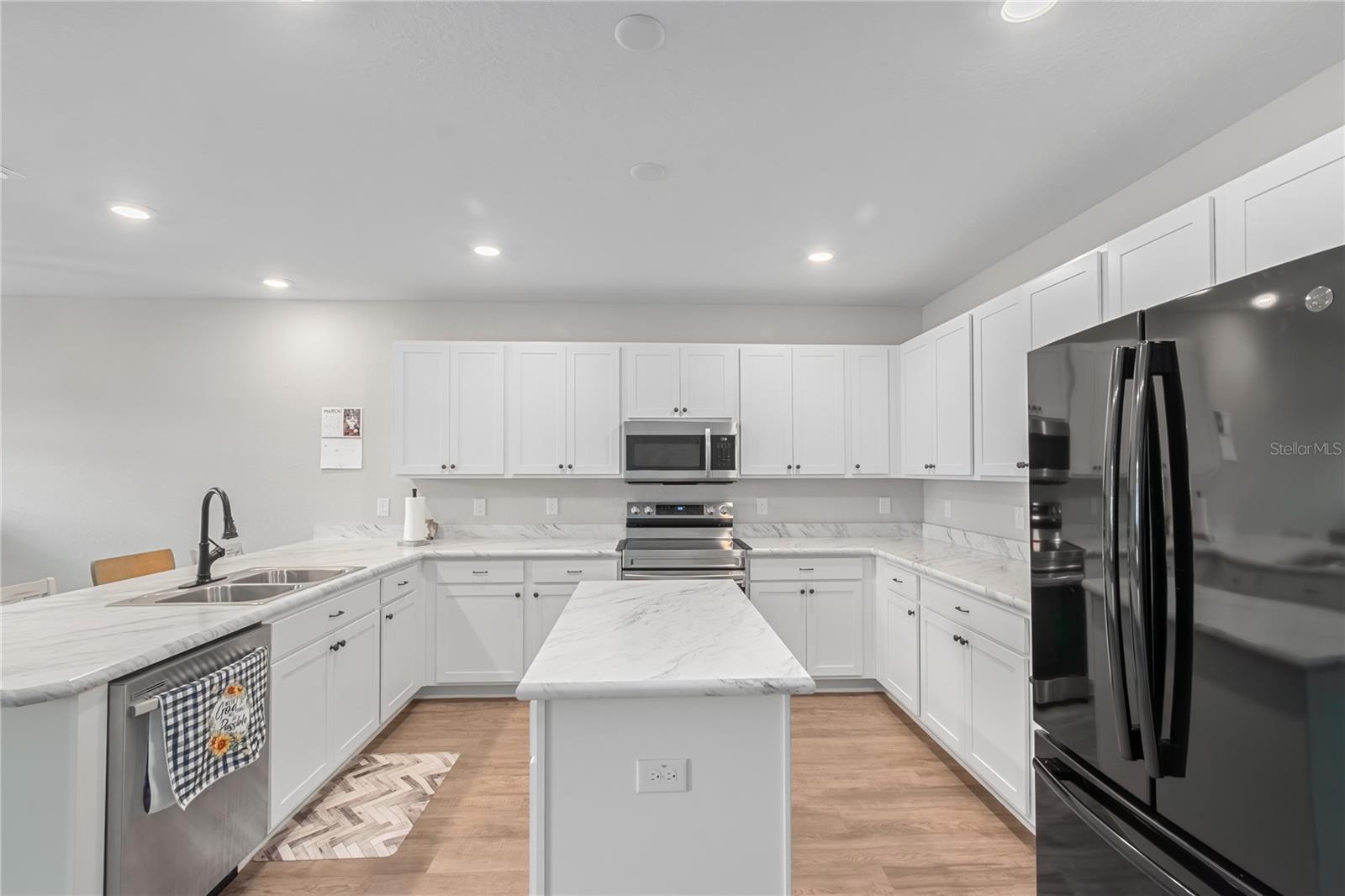 SUMMERCREST - Residential