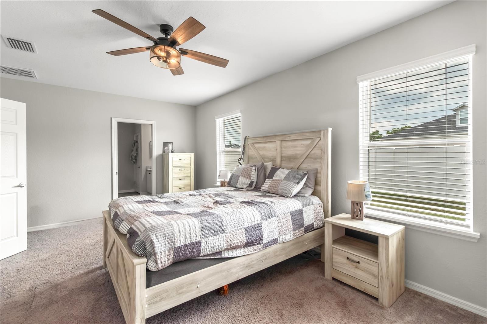 SUMMERCREST - Residential