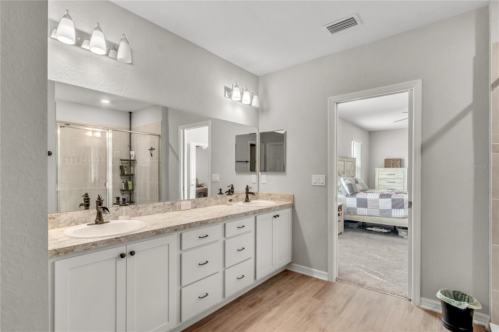 SUMMERCREST - Residential