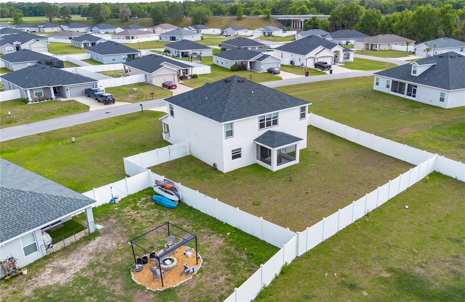 SUMMERCREST - Residential