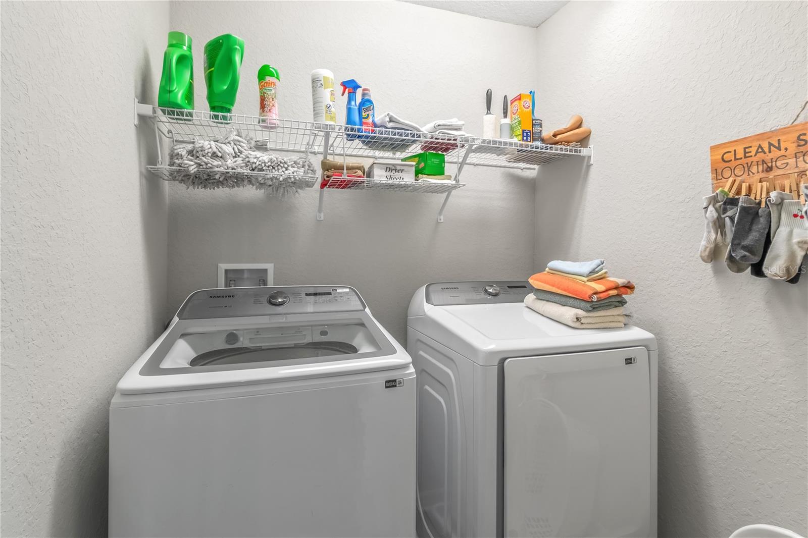 SUMMERCREST - Residential