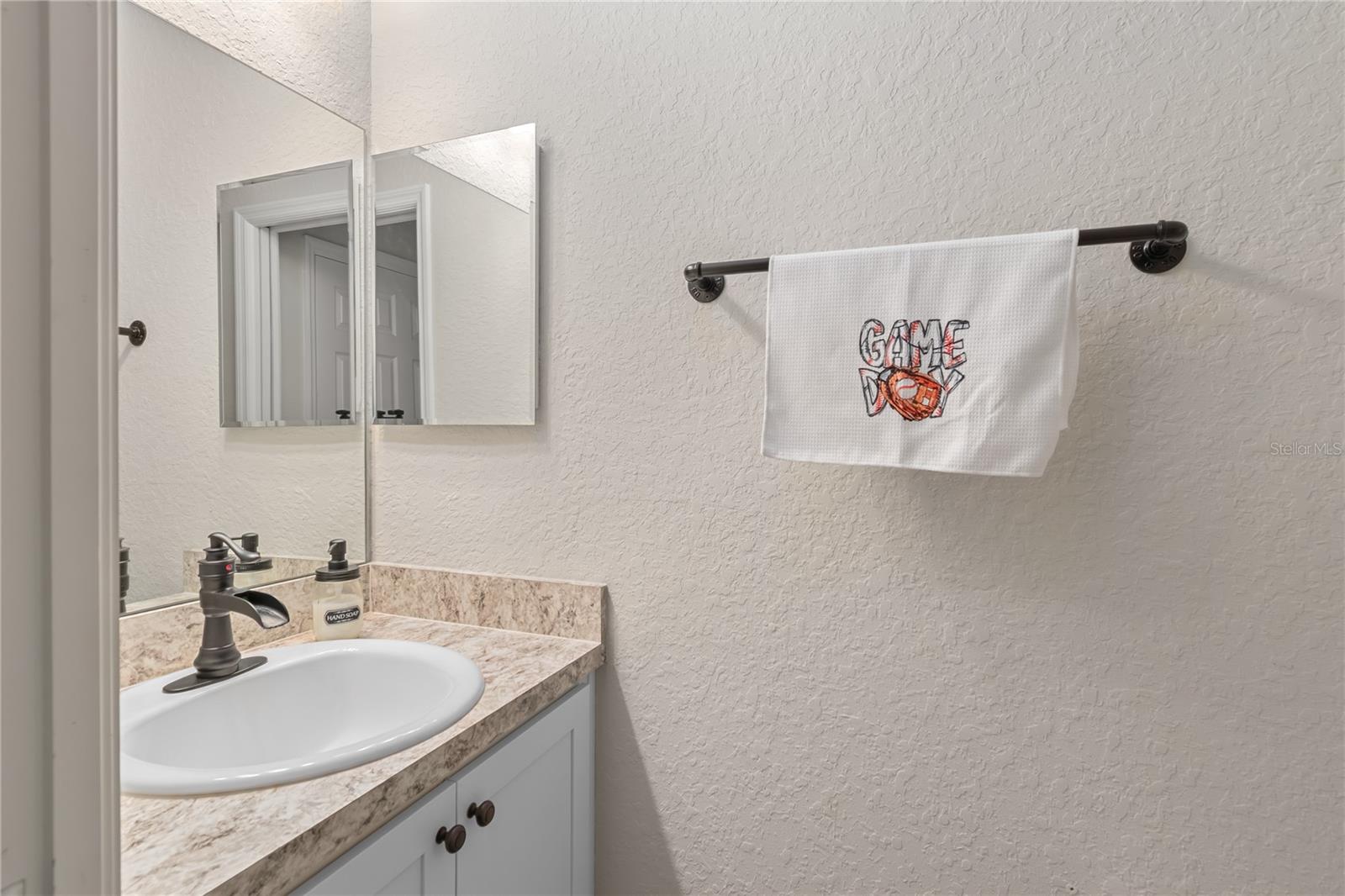 SUMMERCREST - Residential