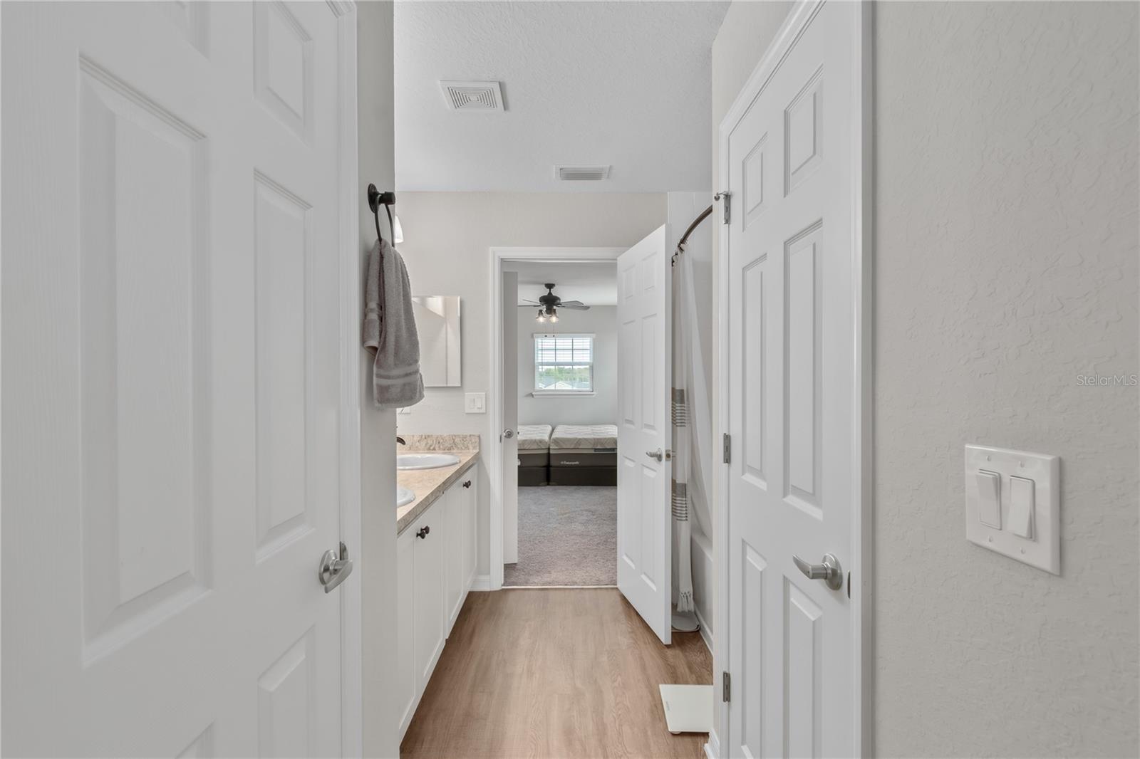 SUMMERCREST - Residential