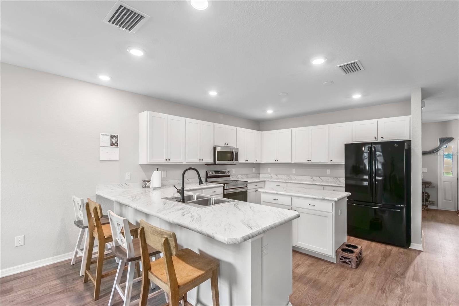 SUMMERCREST - Residential