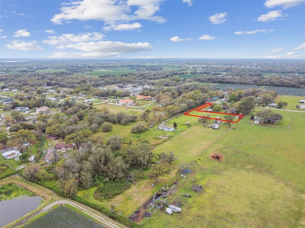 Photo of 91683 Sam Astin, Plant City, FL 33566 (MLS # TB8355379)