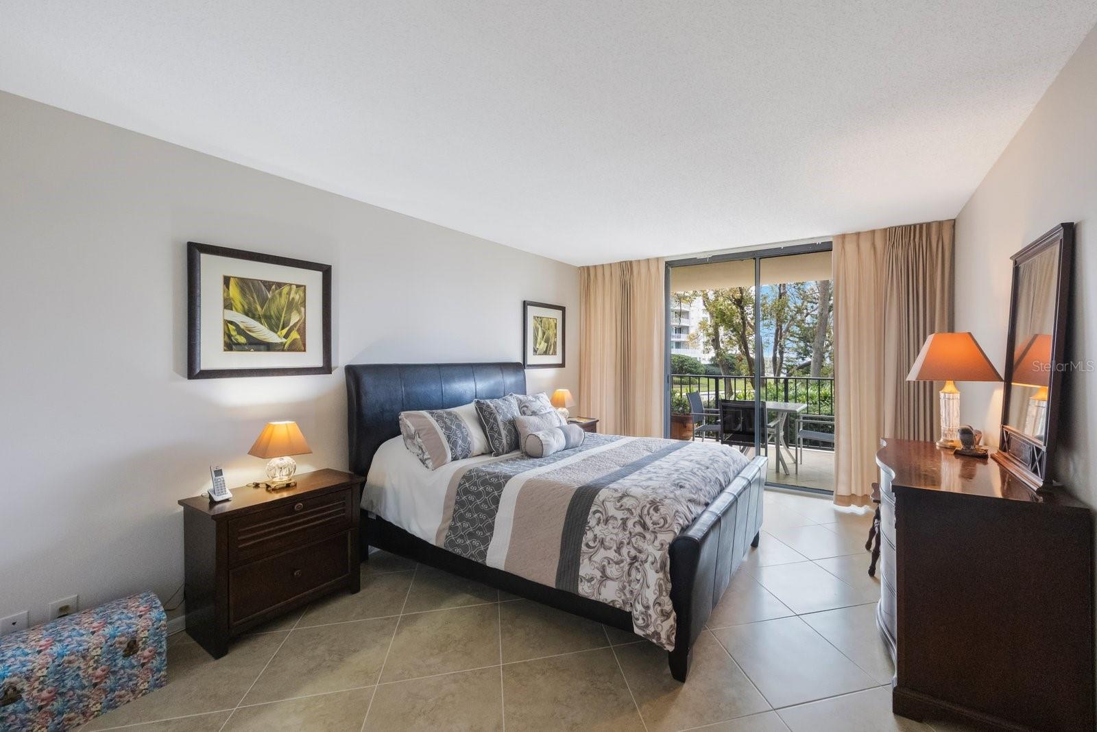 BELLEVIEW BILTMORE VILLAS BAYSHORE I CONDO - Residential