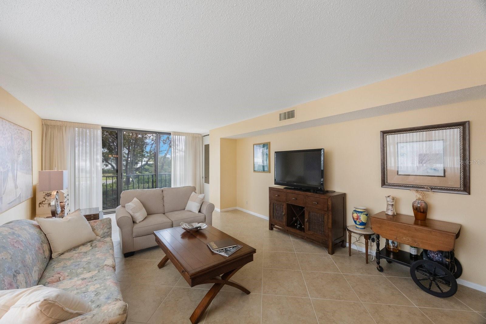 BELLEVIEW BILTMORE VILLAS BAYSHORE I CONDO - Residential