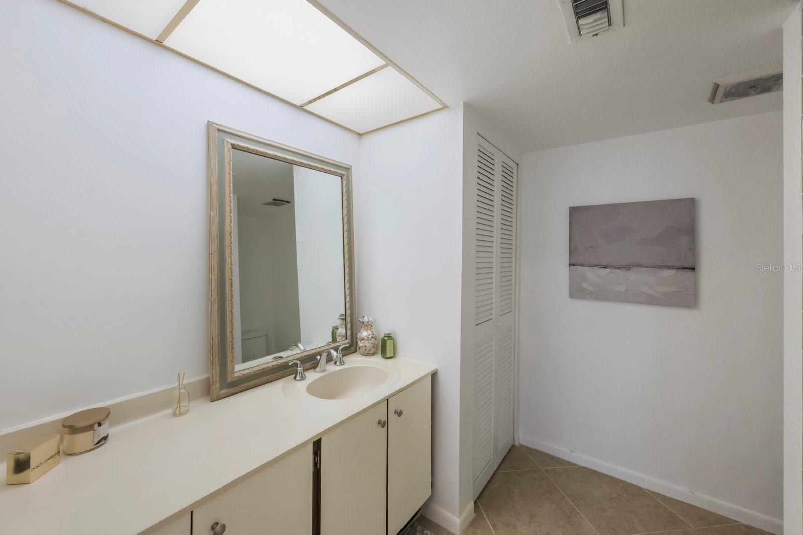 BELLEVIEW BILTMORE VILLAS BAYSHORE I CONDO - Residential