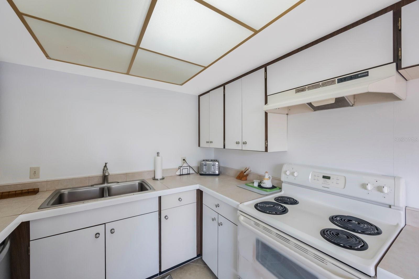 BELLEVIEW BILTMORE VILLAS BAYSHORE I CONDO - Residential