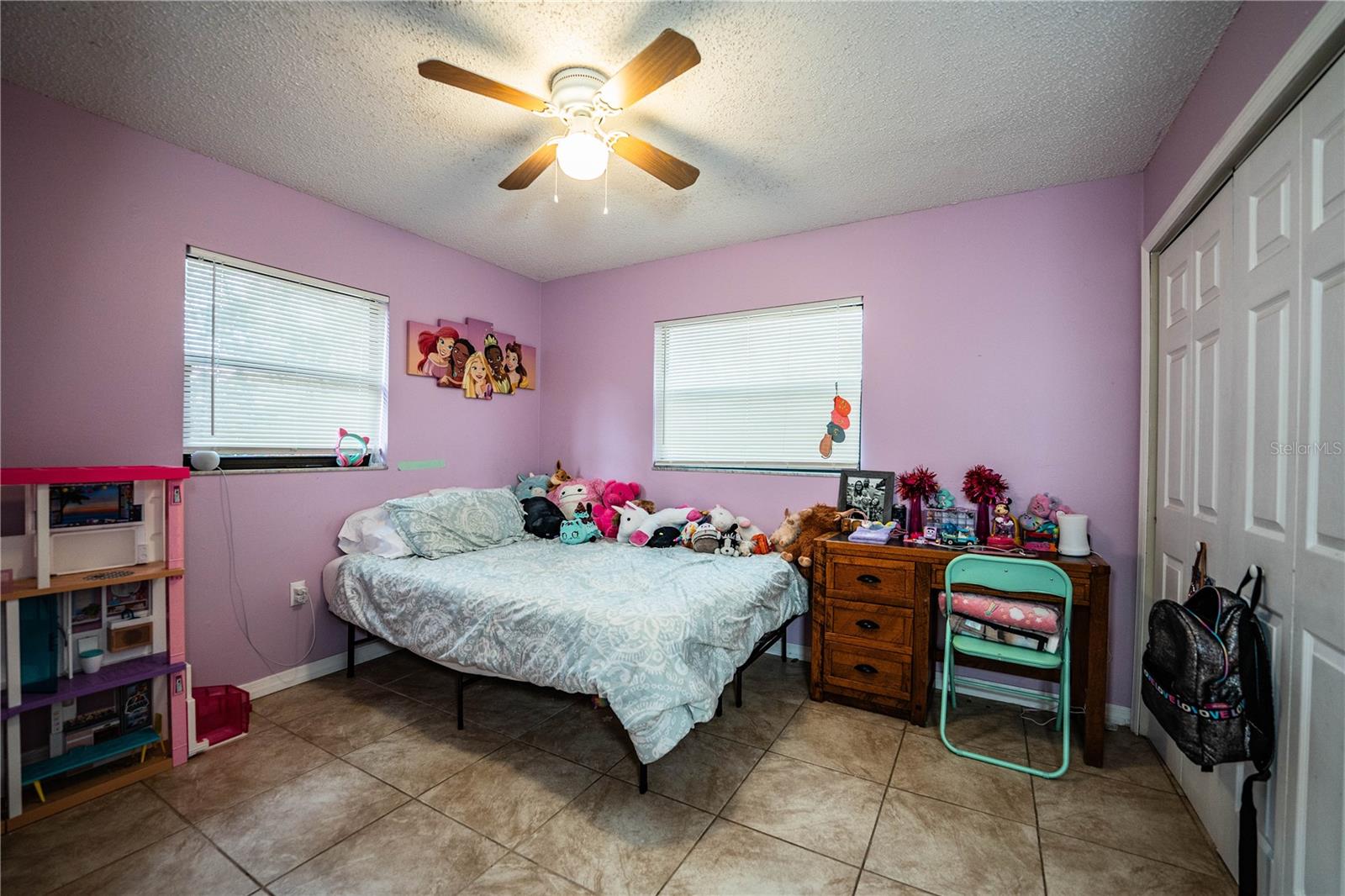 WEST OF LAKE HOWARD - Residential