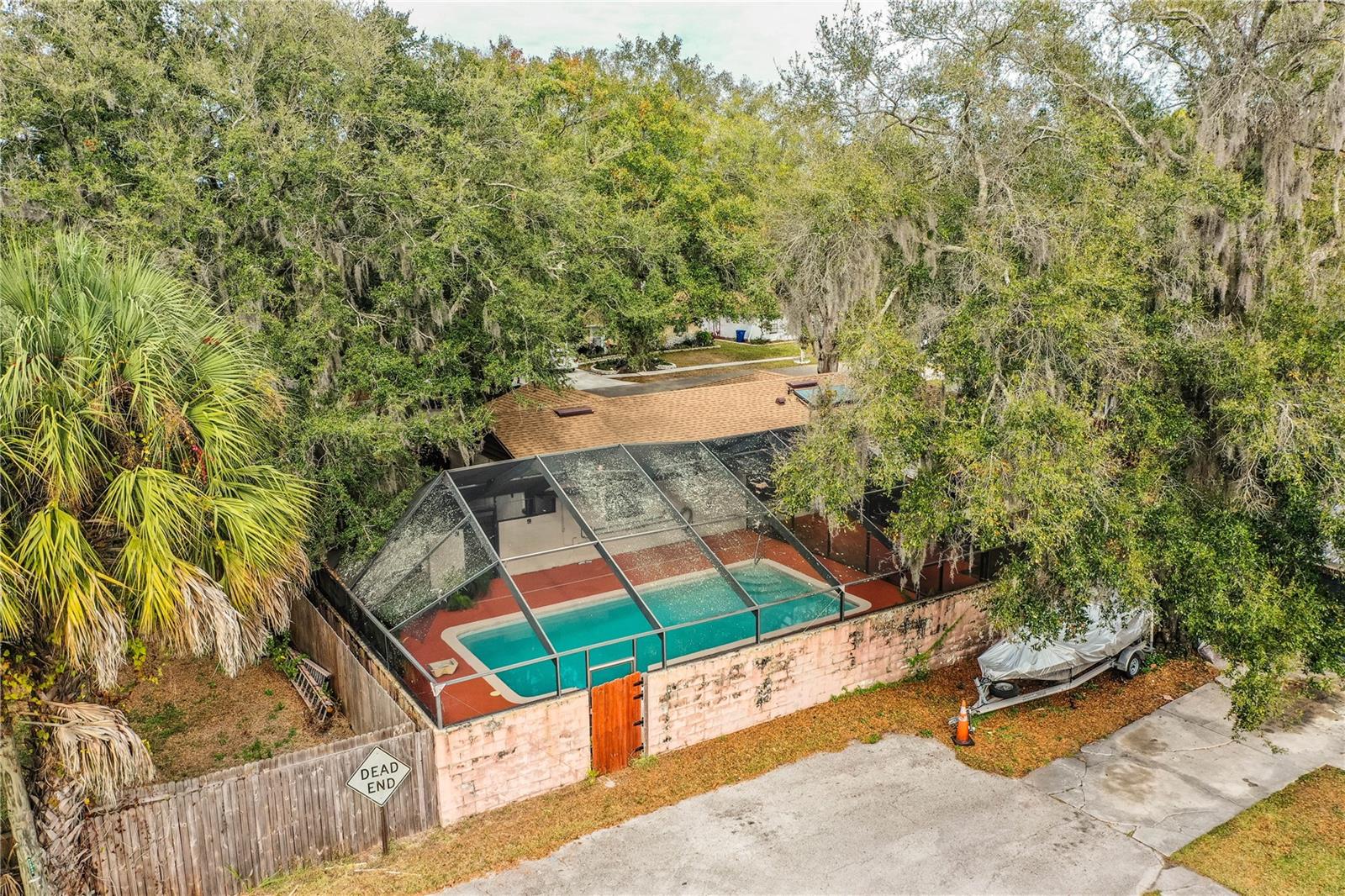 WEST OF LAKE HOWARD - Residential