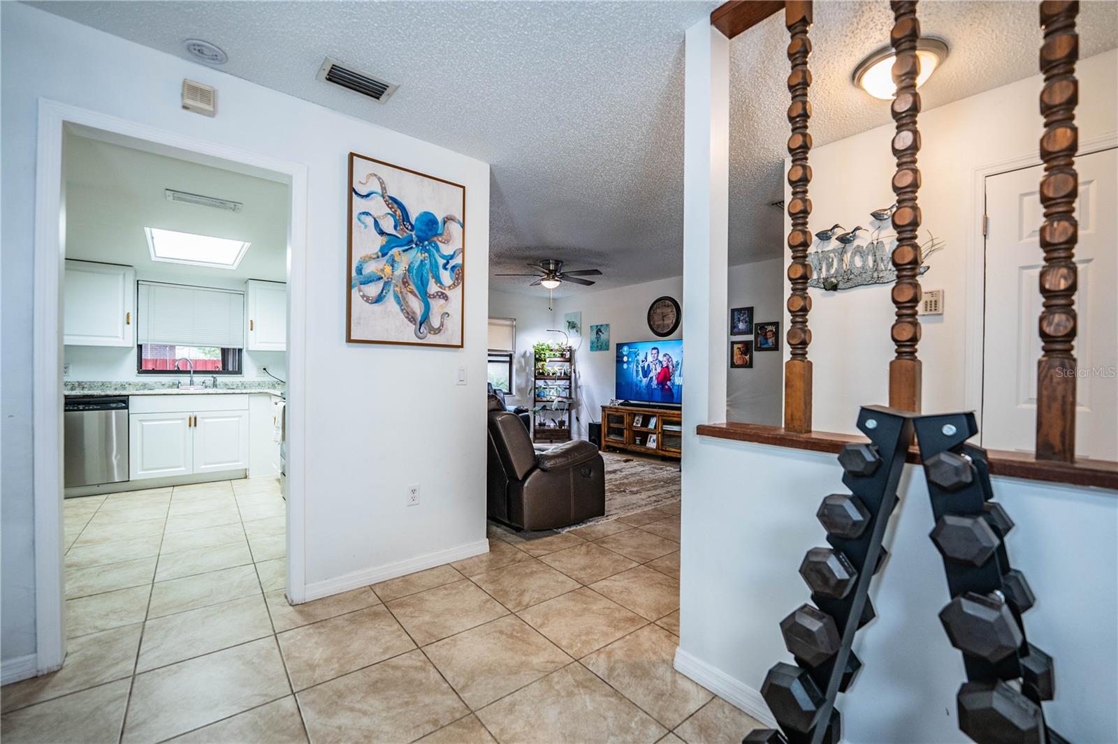 WEST OF LAKE HOWARD - Residential