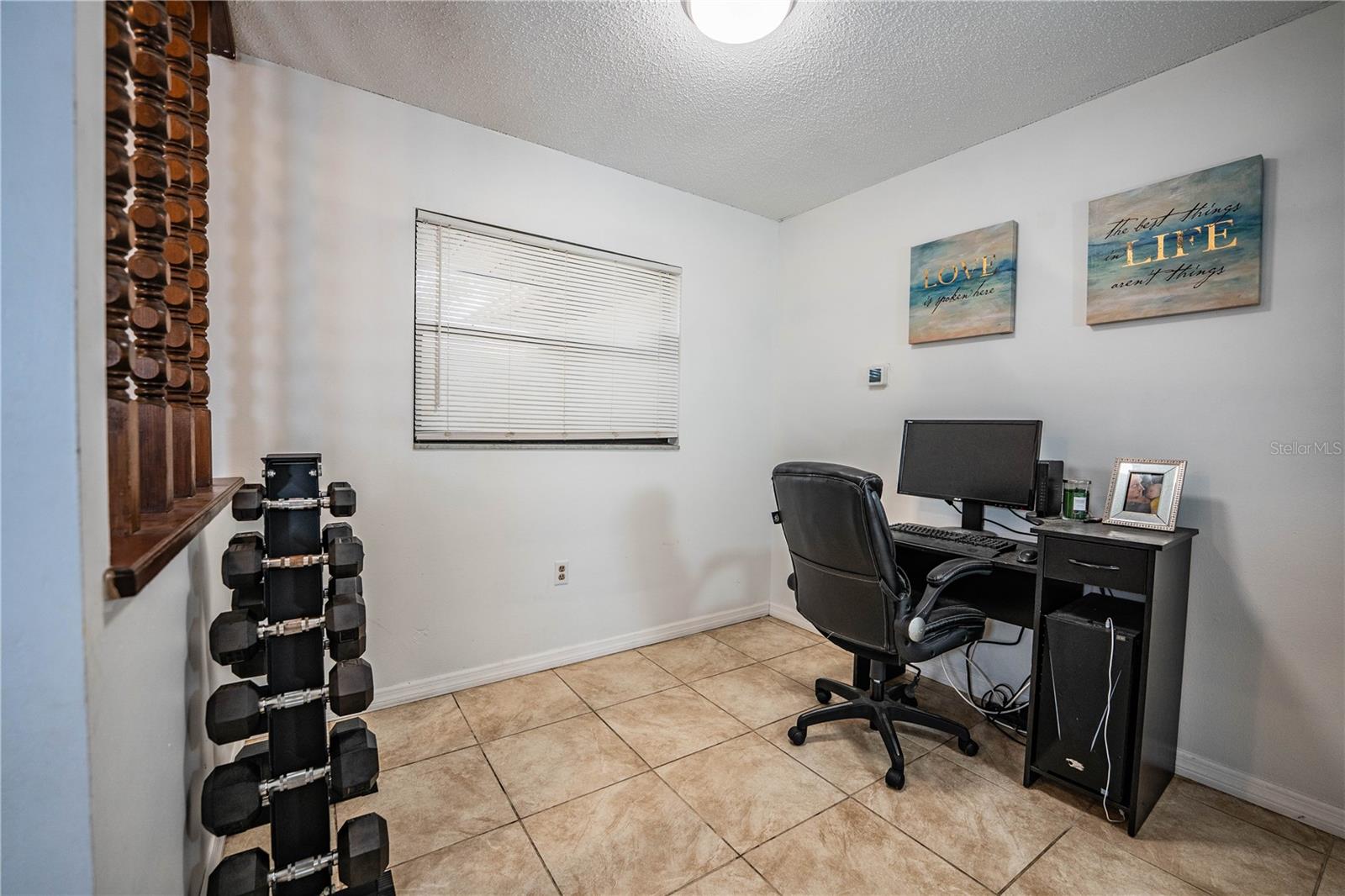 WEST OF LAKE HOWARD - Residential