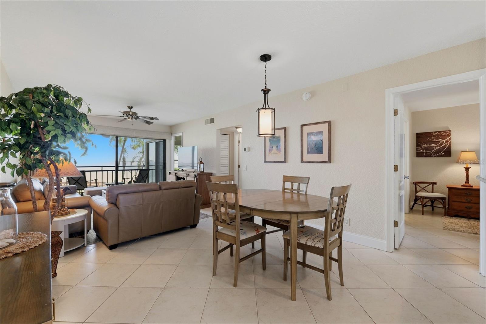 6211 SUN BOULEVARD 212