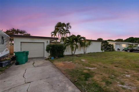 1132 PINETREE DRIVE SATELLITE BEACH FL 32937