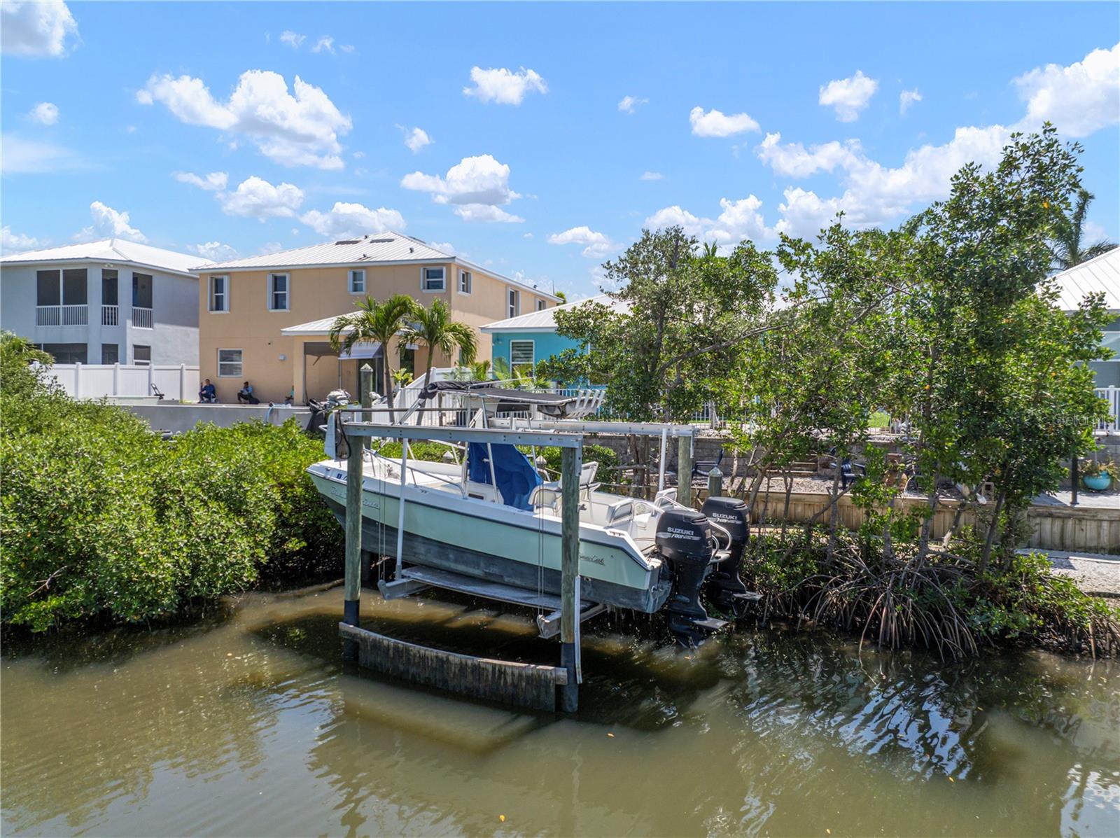 424 BAHAMA GRANDE BOULEVARD
