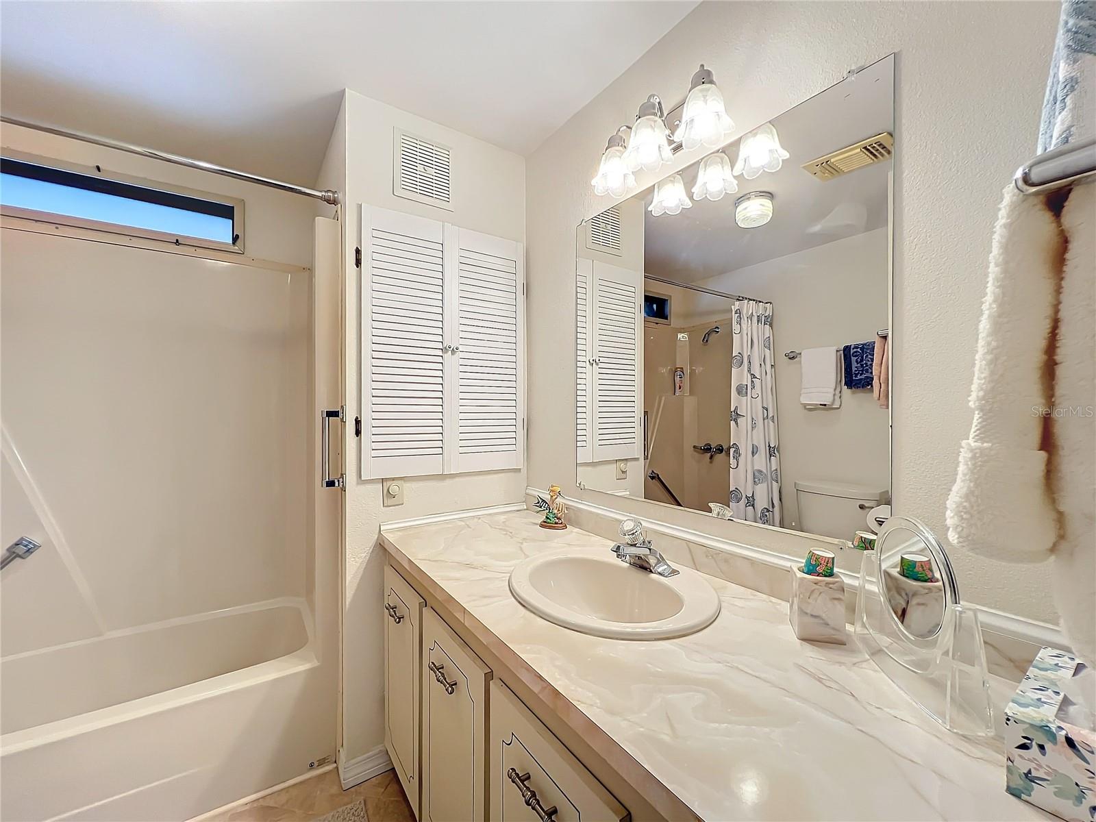 BROOKHAVEN VILLAGE FIRST ADD - Residential